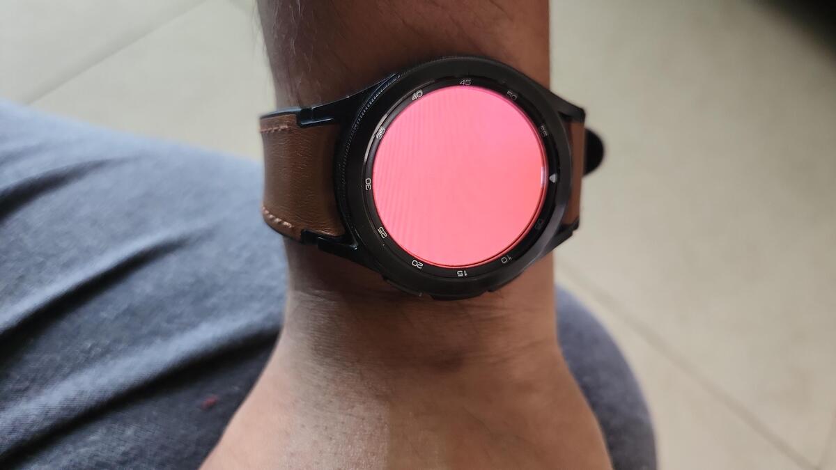 Galaxy Watch 4 Warnung: Der rote Bildschirm des Todes kann sich ausbreiten