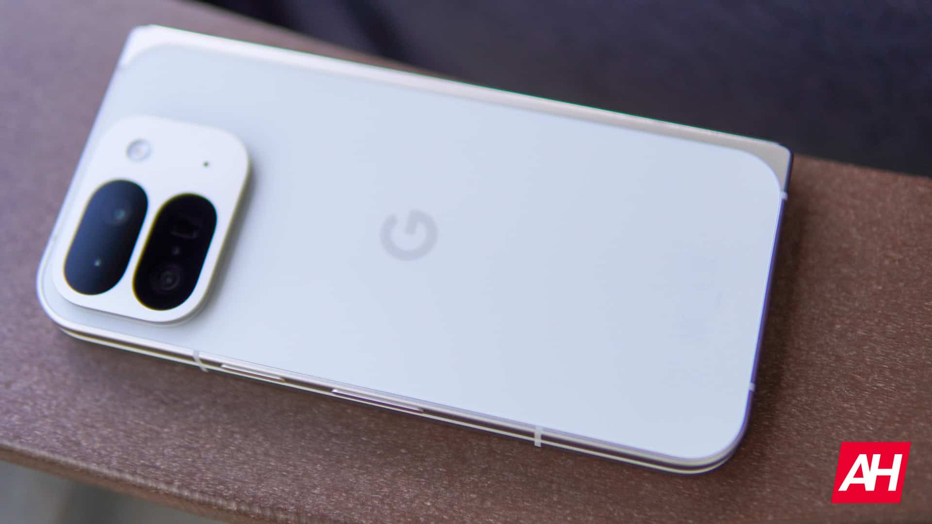 Google Pixel -Telefone erhalten native Taschenlampe Helligkeitssteuerung