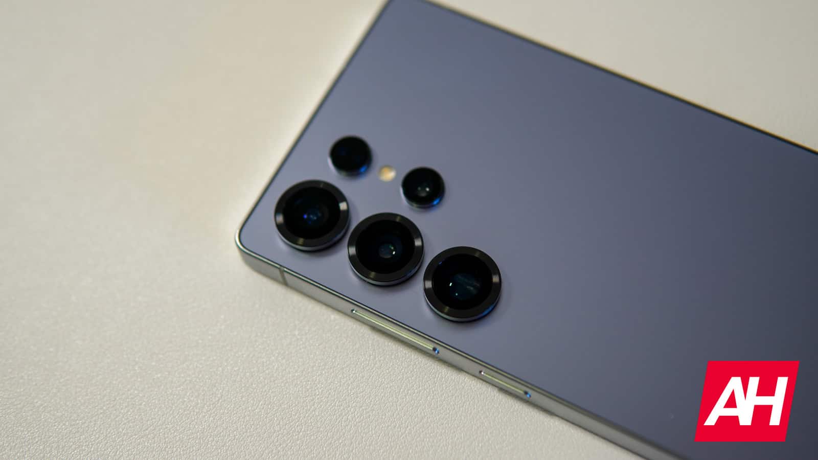 Samsung Galaxy S25 Ultra nahm buchstäblich eine Kugel, um ein Leben zu retten