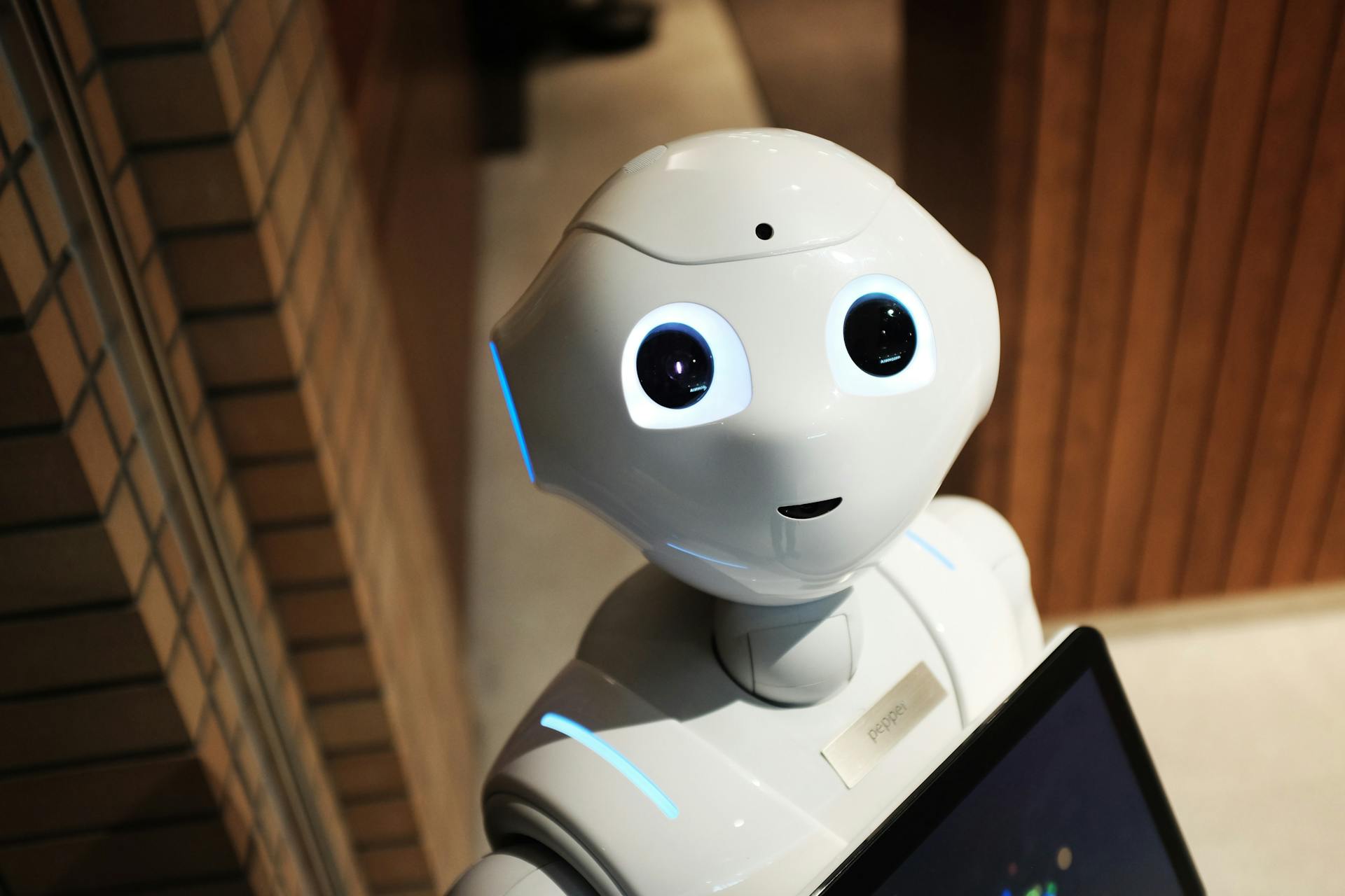 Vergessen Sie Drohnen - Amazon plant, Roboter an Ihre Tür zu schicken