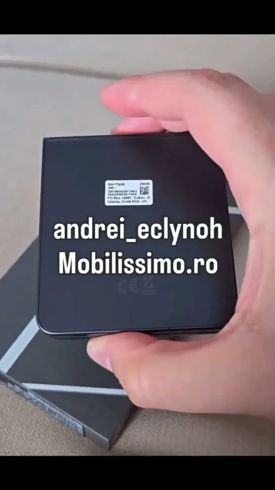 Galaxy Z Flip 7 Hände auf Video -Screenshots 3
