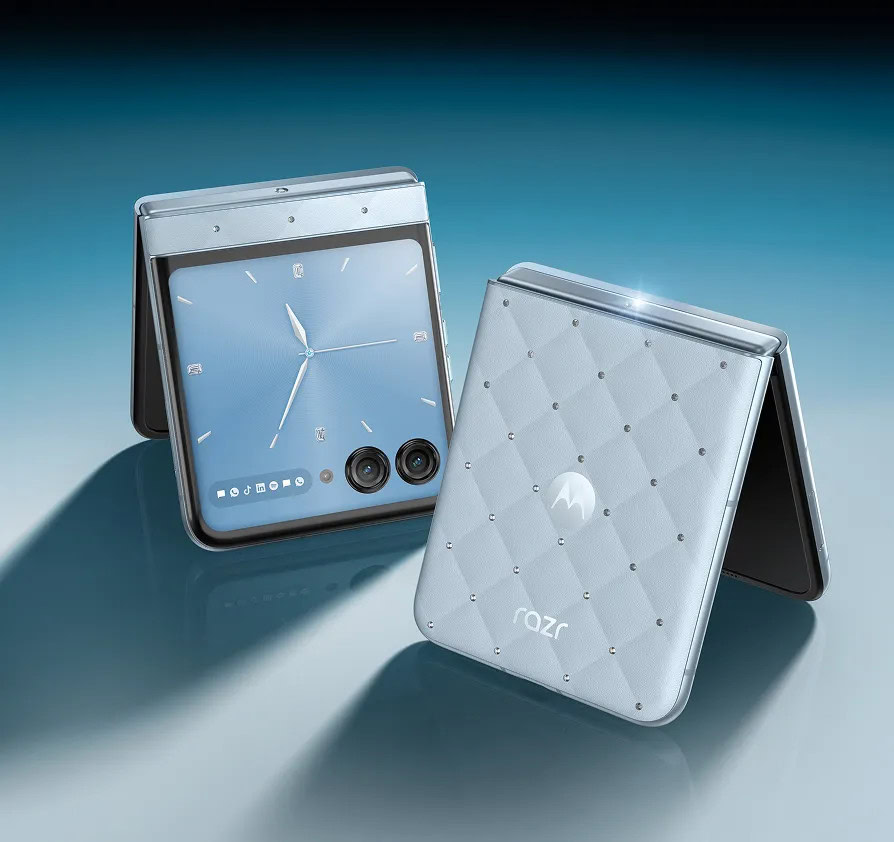 Motorola Razr Swarovski Crystal (1)