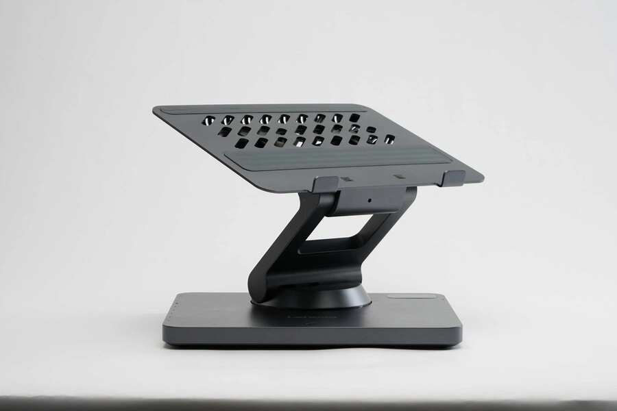 Lenovo Project Pivo Project Ballet AI Concept Stand Leck 1