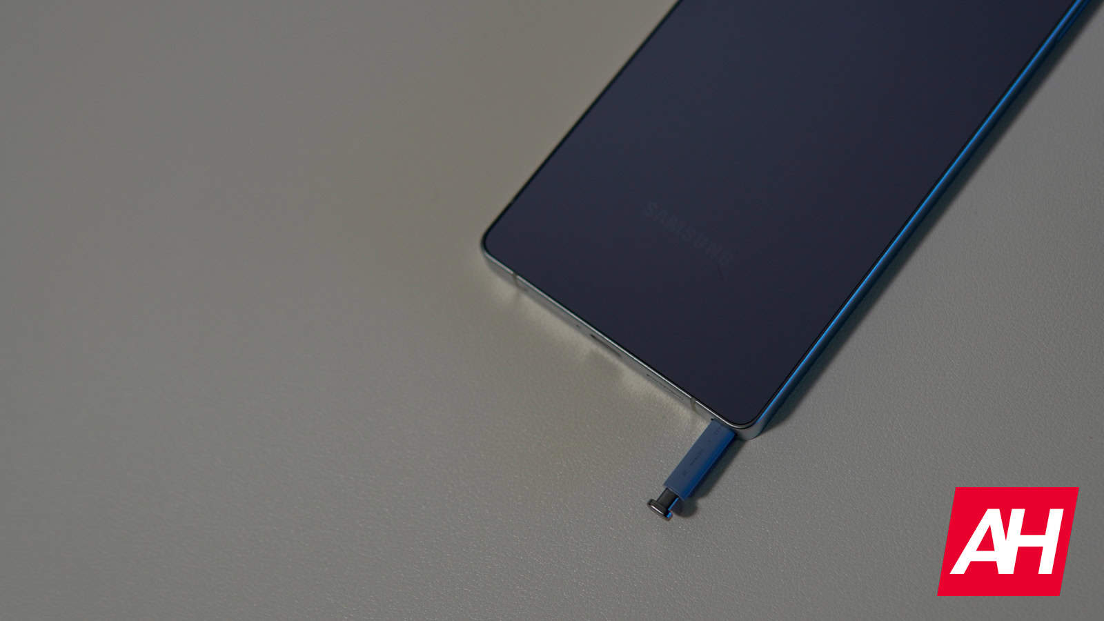 Samsung kann das Galaxy S26 Ultra neu gestaltet, um palmflienter zu sein