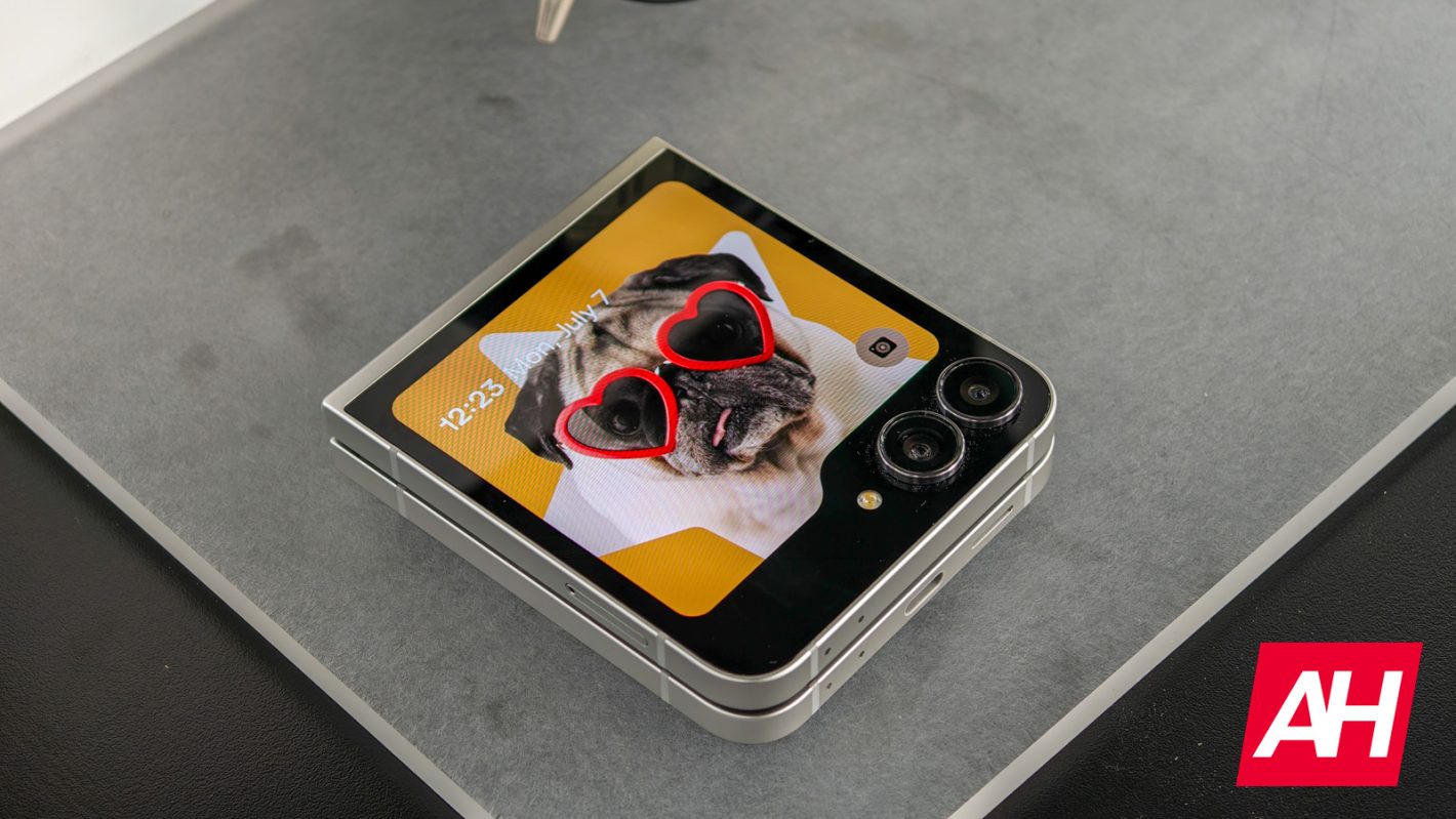 Samsung Galaxy Z Flip 7 fe ah 01