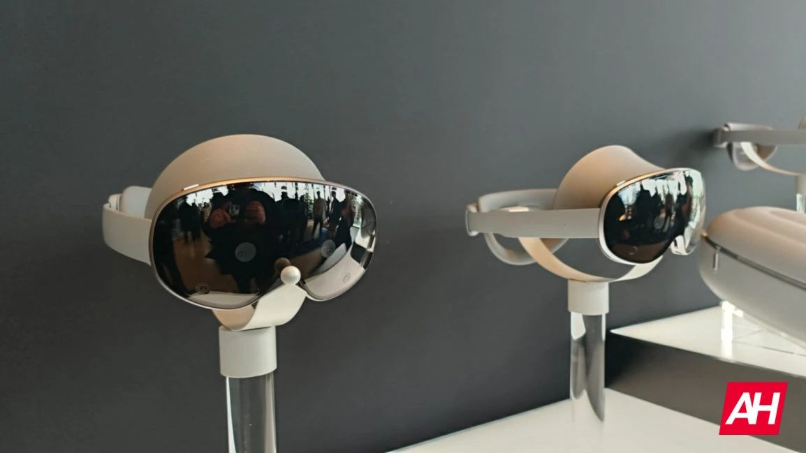 Samsung Galaxy XR Hands on AM AH 13