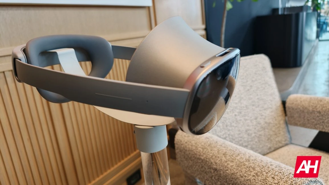 Samsung Galaxy XR Hands on AM AH 28