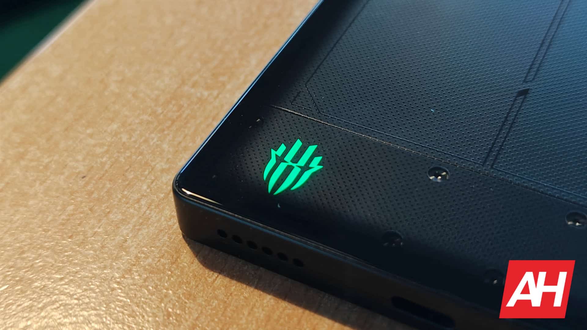 Dieses kommende Telefon verfügt sowohl über Luft- als auch Wasserkühlung – plus Snapdragon 8 Elite Gen 5