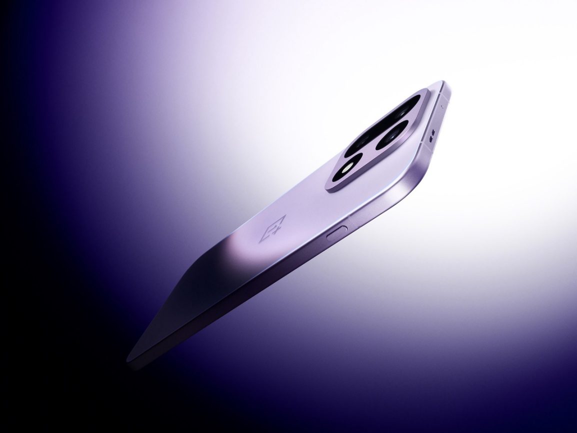OnePlus 15 Ultra Violet Spotlight Large
