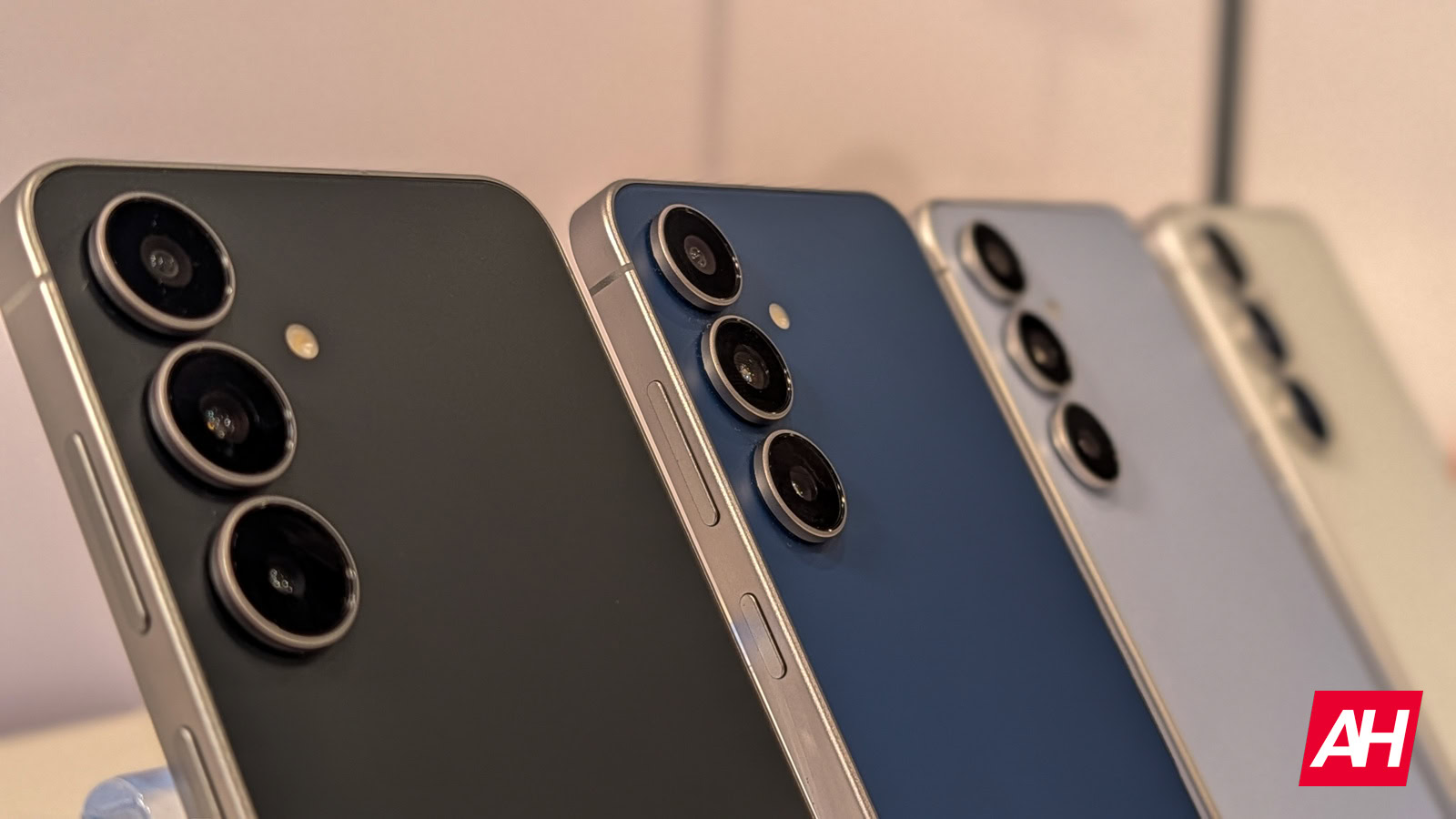 Das Galaxy S25-Update vom Dezember 2025 behebt kritische One-UI- und Android-Sicherheitsprobleme
