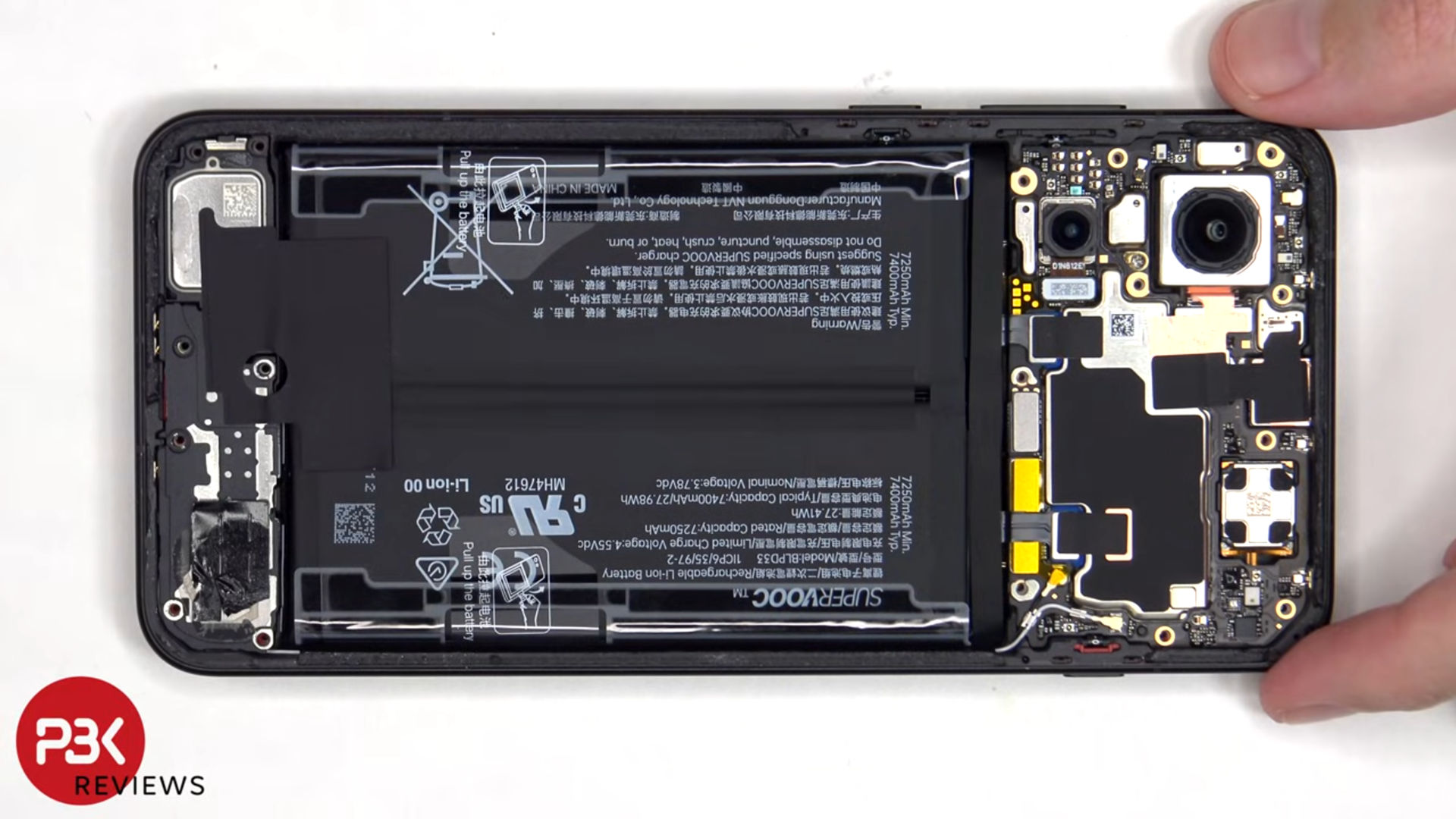 Das Teardown des OnePlus 15R zeigt ein leicht zu reparierendes Design mit ein paar Einschränkungen