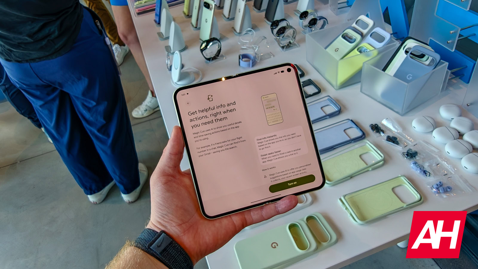 Die Auslieferungen von faltbaren Displays werden durch den Markteintritt von Apple voraussichtlich um 46 % steigen