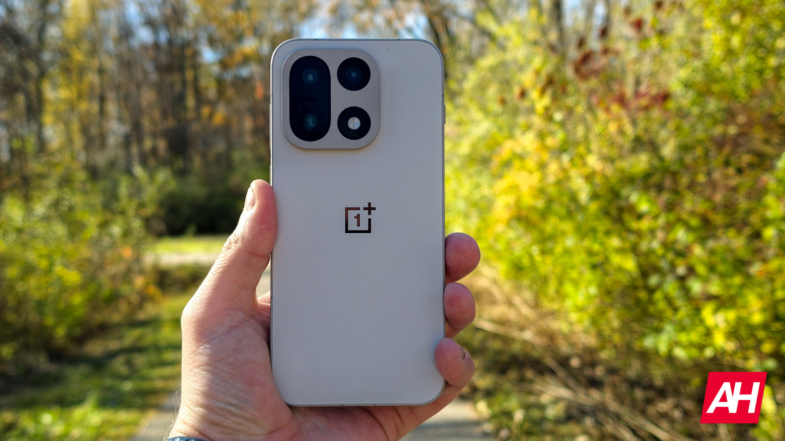 Die Vorbestellungen für das OnePlus 15 beginnen in den USA ab 899,99 $