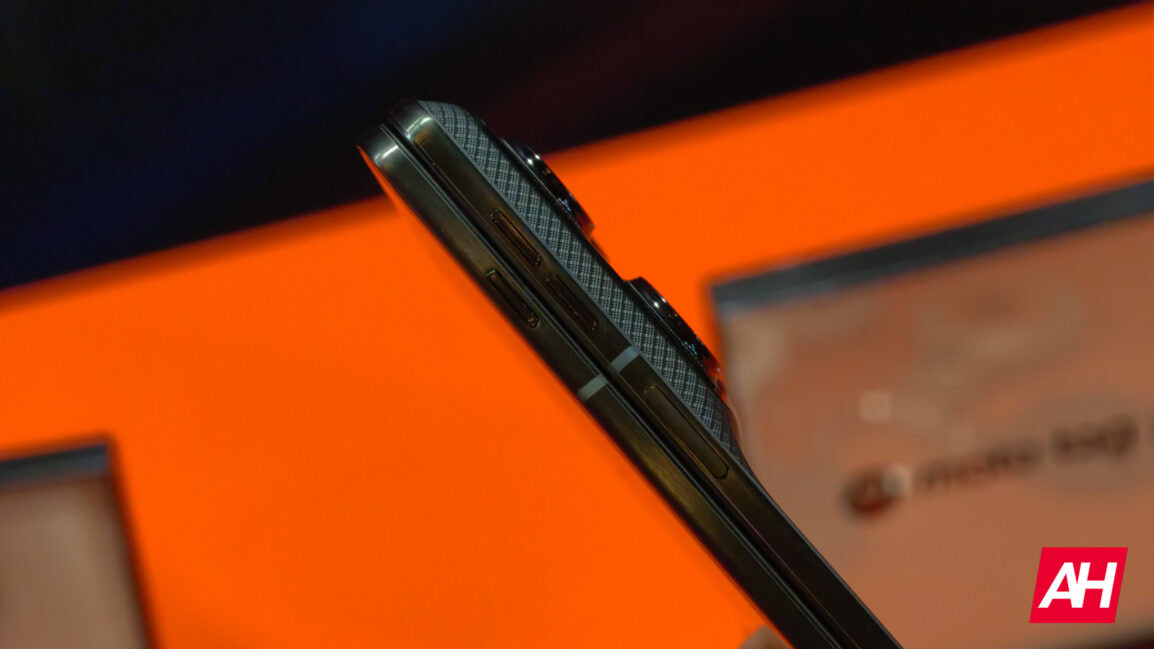 Motorola Razr Fold AM AH 03