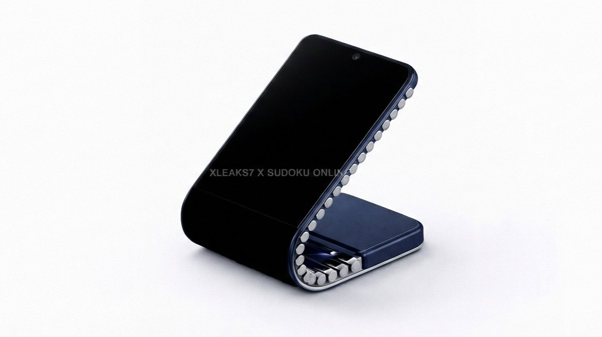 Featured image for Motorola Patents a Phone That Can Wrap Around Your Wrist