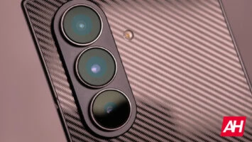 AH Samsung Galaxy Z TriFold 03