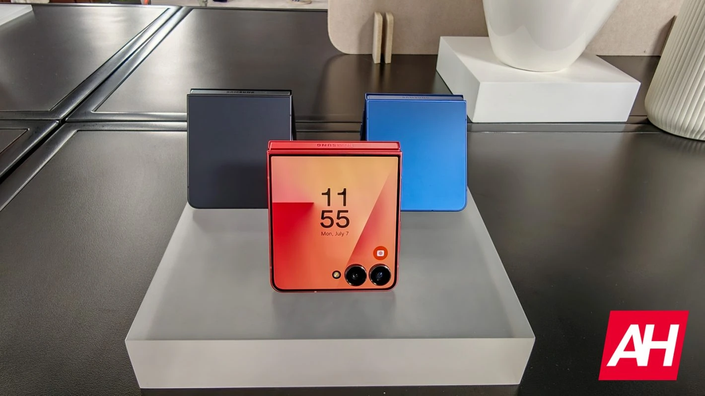 Samsung Galaxy Z Flip 7 faltbares Smartphone-Cover-Display