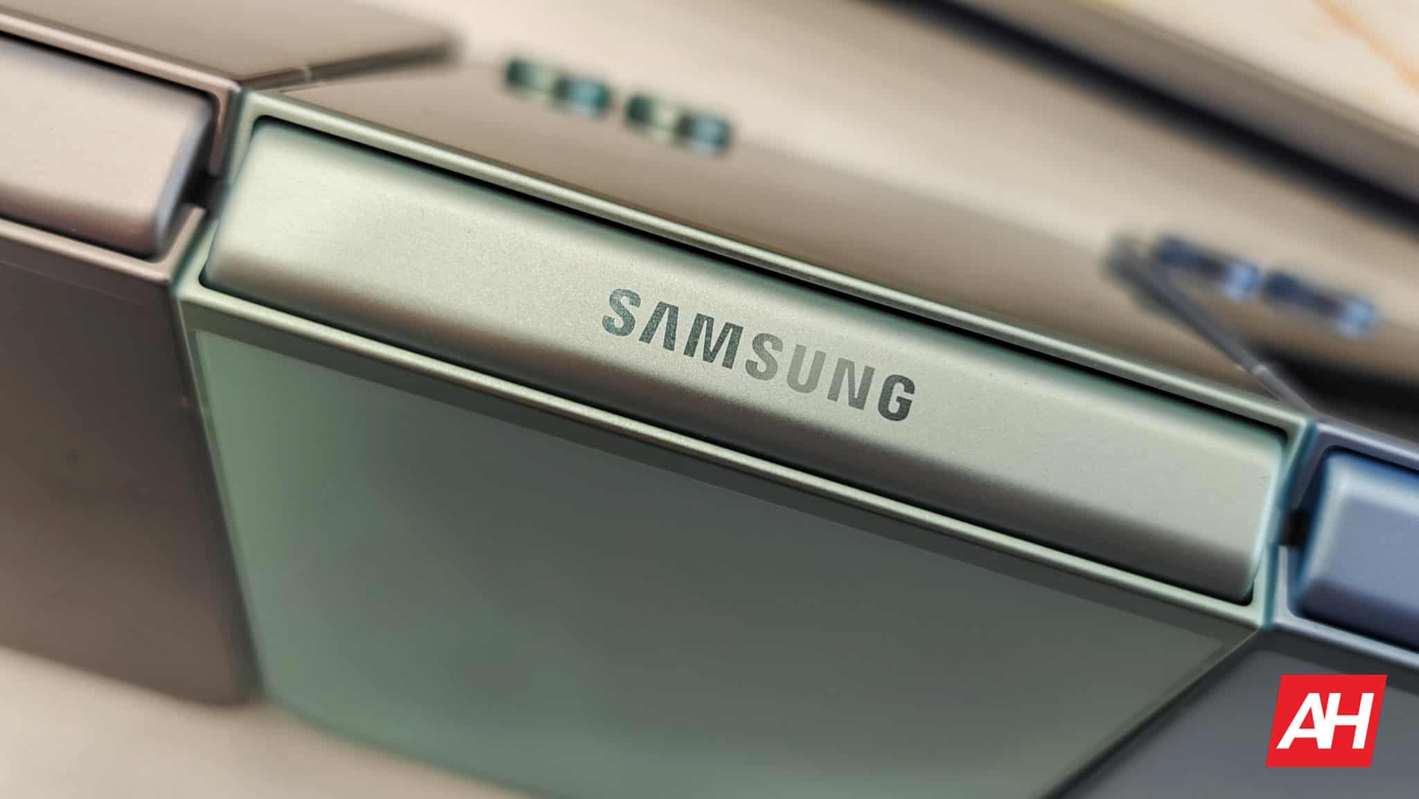 Samsungs Wide Galaxy Z Fold in durchgesickerten One UI 9-Animationen „bestätigt“.