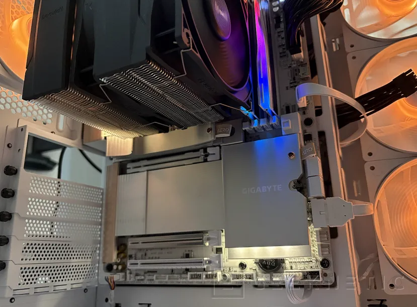 Geeknetic Gigabyte X870E AERO X3D WOOD Review: el estilo de los materiales nobles se combina con una técnica impecable 22