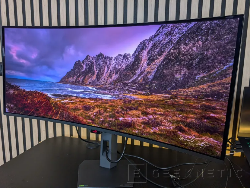 Geeknetic ASUS ROG Strix OLED XG34WCDMS Review: El monitor de 280Hz que hace más asequible la Tecnología Tandem OLED con RGB Stripe 18