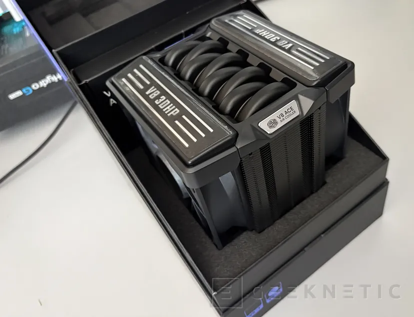 Geeknetic Cooler Master V8 ACE 3DHP Review: rendimiento de doble torre en un formato mucho más compacto 2