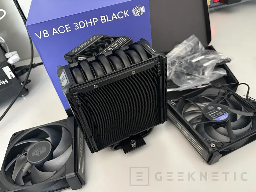 Geeknetic Cooler Master V8 ACE 3DHP Review: rendimiento de doble torre en un formato mucho más compacto 16