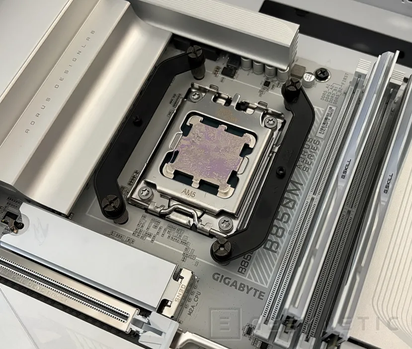 Geeknetic Cooler Master V8 ACE 3DHP Review: rendimiento de doble torre en un formato mucho más compacto 17