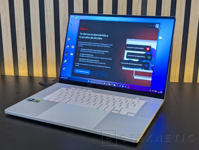 Geeknetic ASUS ROG Zephyrus G16 (2026) GU606AW Review: integrar una RTX 5080 y un panel OLED a 240 Hz en un equipo ultrafino tiene un precio: 5.299 euros 5