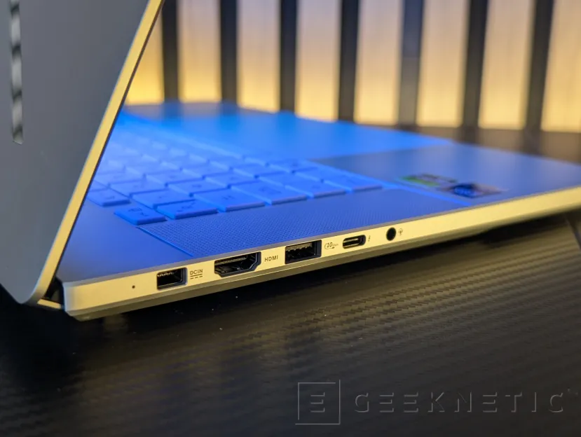 Geeknetic ASUS ROG Zephyrus G16 (2026) GU606AW Review: integrar una RTX 5080 y un panel OLED a 240 Hz en un equipo ultrafino tiene un precio: 5.299 euros 3