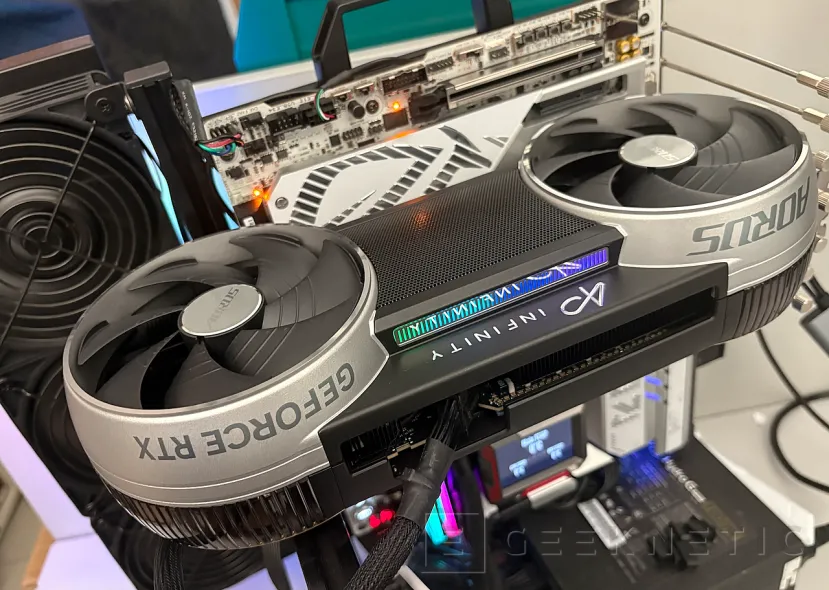 Geeknetic Gigabyte AORUS GeForce RTX 5090 INFINITY 32G Review: Gigabyte feiert sein 40-jähriges Jubiläum mit seiner schnellsten und exklusivsten Grafikkarte 66