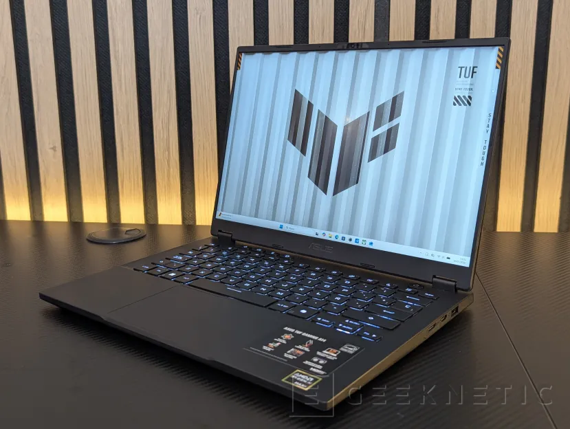 Geeknetic ASUS TUF Gaming A14 (2026) FA401EA Review: portátil gaming con la iGPU más potente del mundo, 9 horas de autonomía y menos de 1,5 kg 5