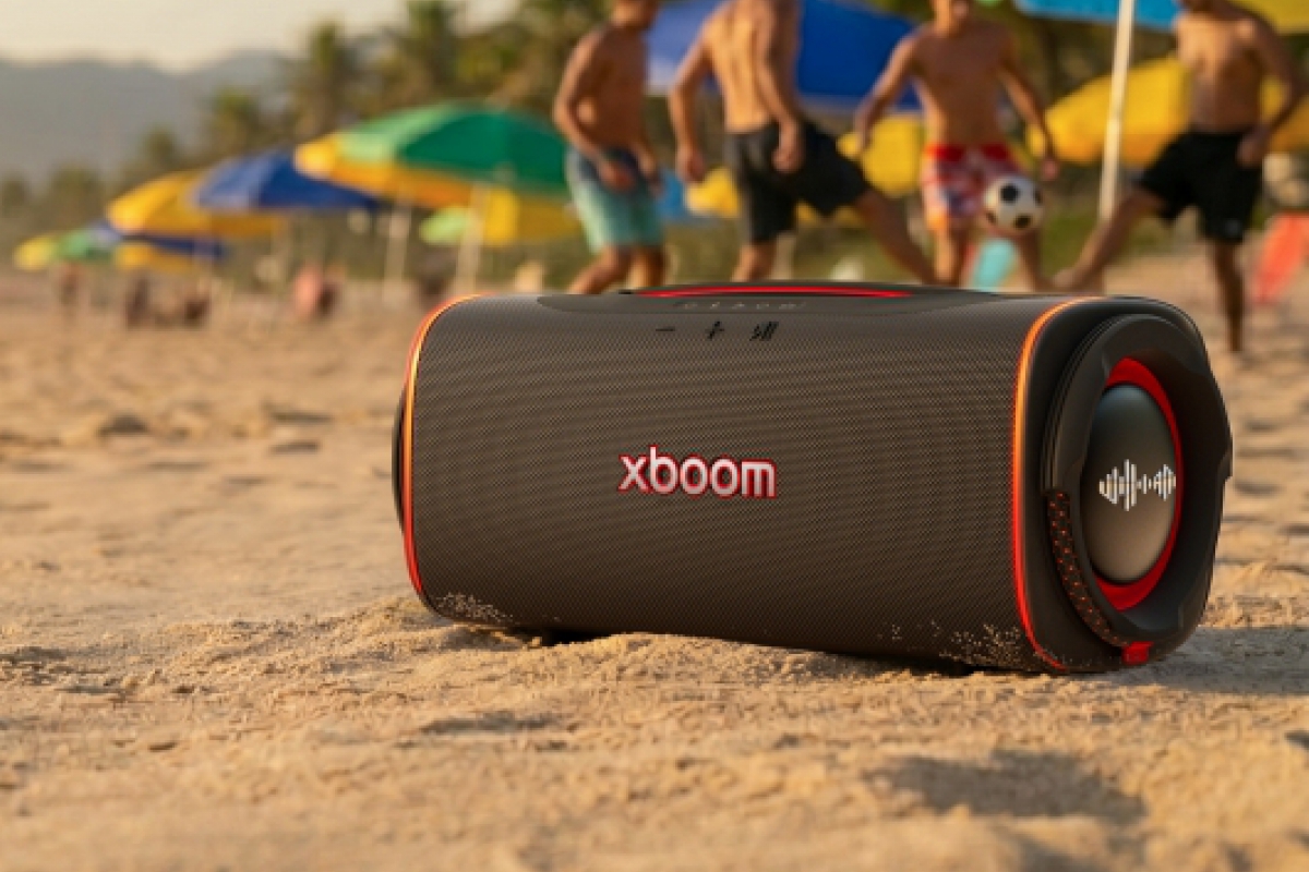 El LG xboom Blast llega ya a las tiendas con 220 W de potencia y certificación IP68
