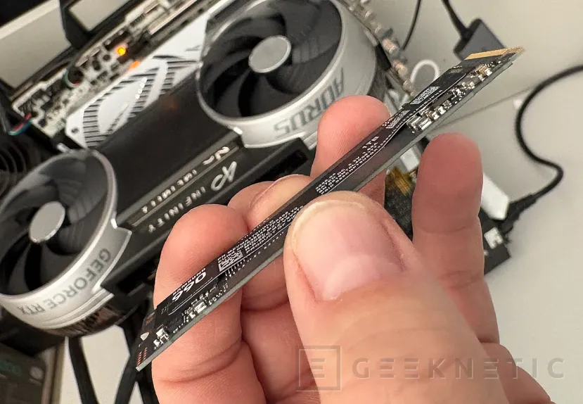 Geeknetic Samsung SSD 990 Review