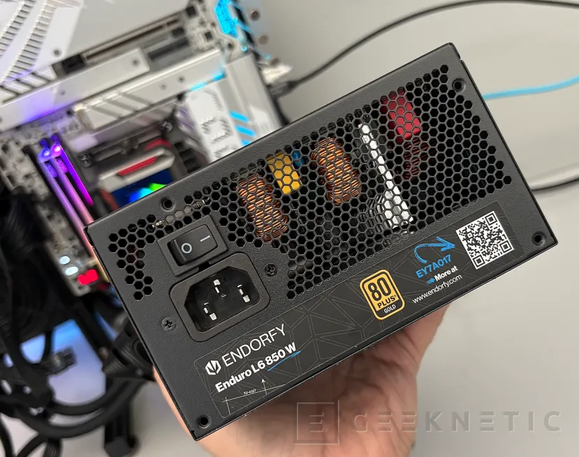 Geeknetic ENDORFY Enduro L6 850W Review: ATX 3.1 con certificación Platinum al precio de una Gold 12