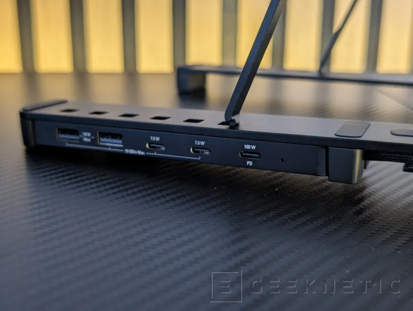 Geeknetic Elgato Conferencing Kit+ Review: kamera, prompter y hub integrados para recuperar el contacto visual en tus videollamadas 9