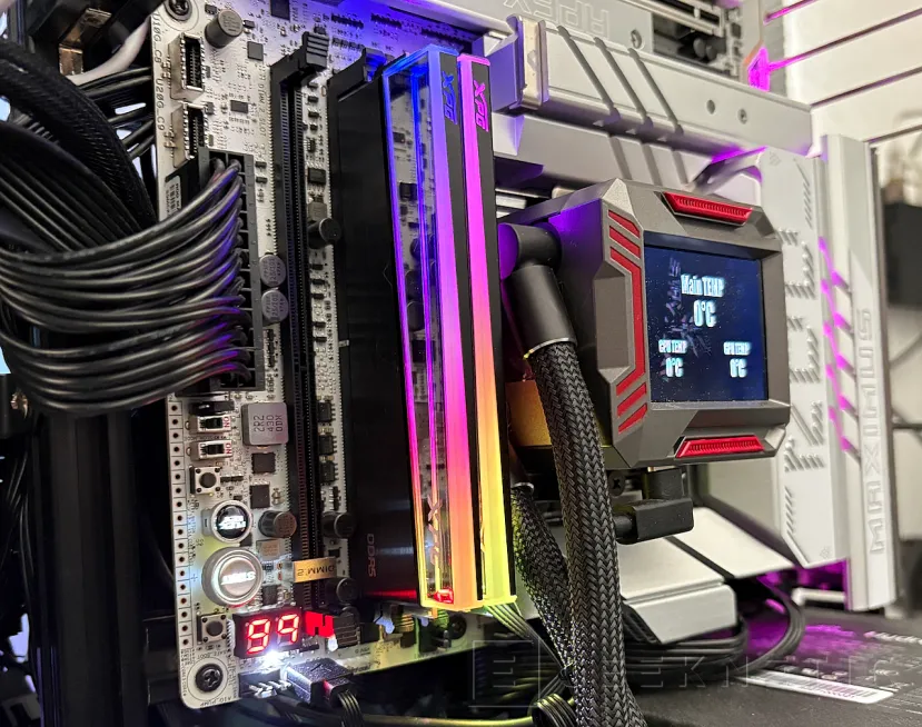 Geeknetic XPG NOVAKEY RGB DDR5 6000 C30 Review: Diseño Infinity Mirror y hasta 6800 MT/s sin tocar voltajes 7