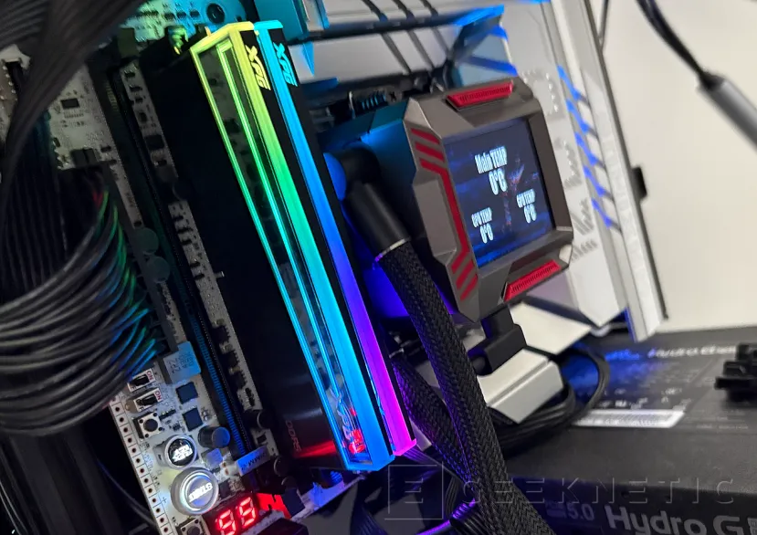 Geeknetic XPG NOVAKEY RGB DDR5 6000 C30 Review: Diseño Infinity Mirror y hasta 6800 MT/s sin tocar voltajes 17