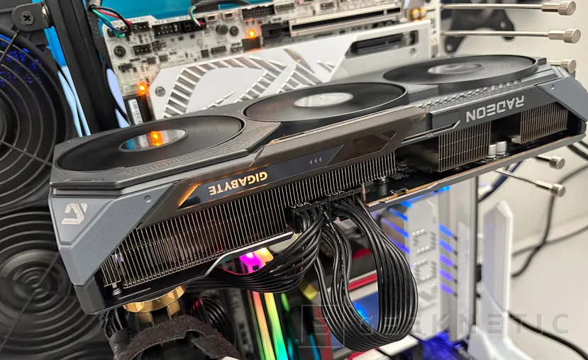 Geeknetic Gigabyte AMD Radeon RX 9070 GRE Gaming OC 12G: la GRE lo da todo en esta WindForce con overclock de fábrica 16