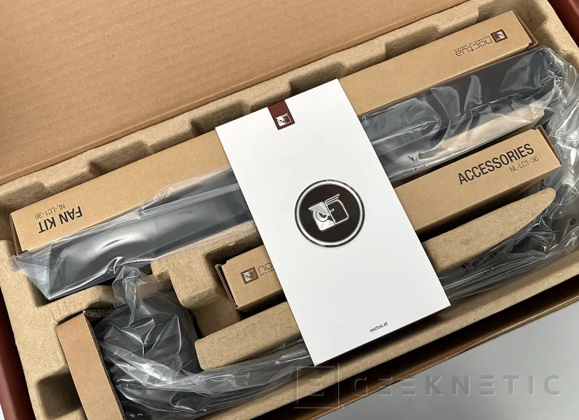 Geeknetic Noctua NL-LC1-36 AIO 360mm Review: Noctua se hace con la corona en AIO gracias a sus ventiladores y a una bomba de impulsión muy cuidada 2