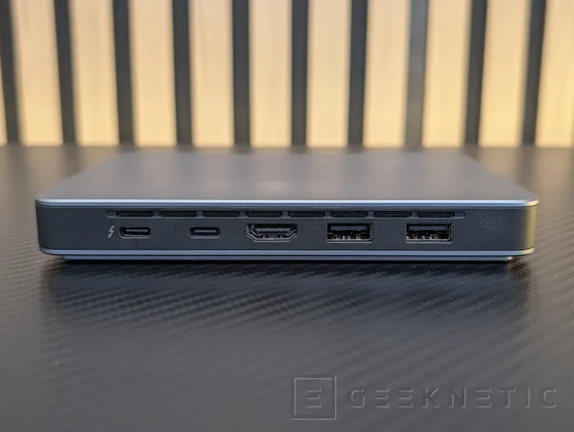 Geeknetic Khadas Mind 2 Review: un mini PC de solo 435 gramos que se transforma en portátil o en un sobremesa con una RTX 5060 Ti 3