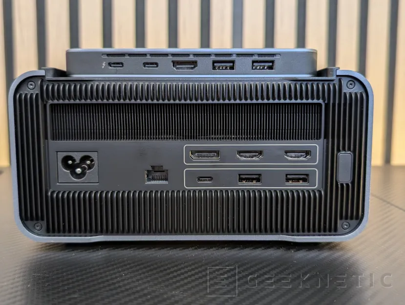 Geeknetic Khadas Mind 2 Review: un mini PC de solo 435 gramos que se transforma en portátil o en un sobremesa con una RTX 5060 Ti 31