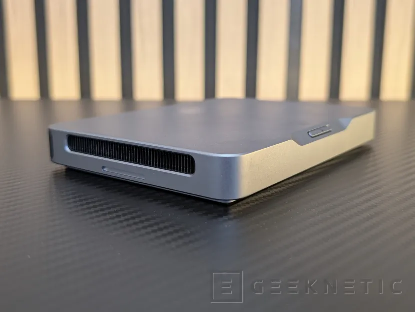 Geeknetic Khadas Mind 2 Review: un mini PC de solo 435 gramos que se transforma en portátil o en un sobremesa con una RTX 5060 Ti 58