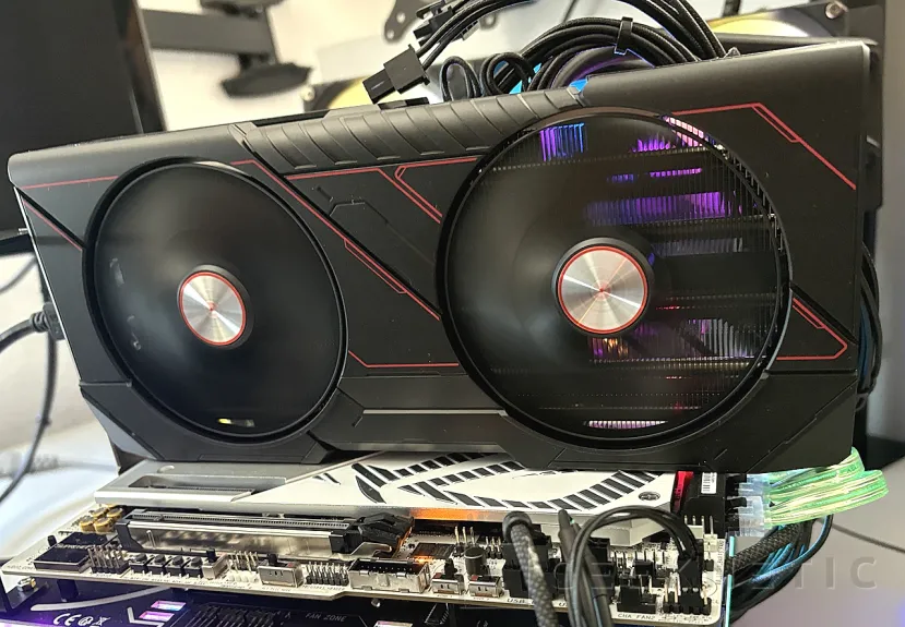 Geeknetic Sapphire AMD Radeon RX 9070 GRE Pulse Review: rendimiento 2k conseguido a base de mas frecuencia de GPU y un excelente sistema de disipación 14