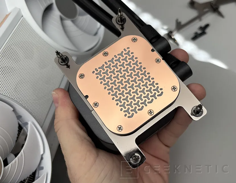 Geeknetic CORSAIR iCUE LINK TITAN II 360 RX RGB Review, la nueva generación TITAN se apoya en iCUE LINK y mejora el rendimiento 9