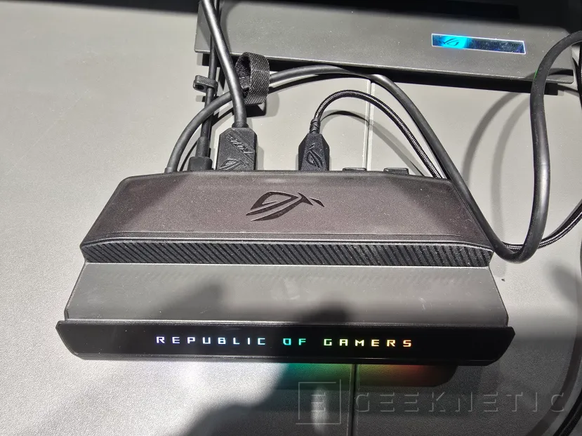 Geeknetic ASUS ROG presenta el Bulwark Dock DG310 para la Xbox Ally con HDMI 2.1, 4K a 144 Hz y 8K a 30 Hz 3