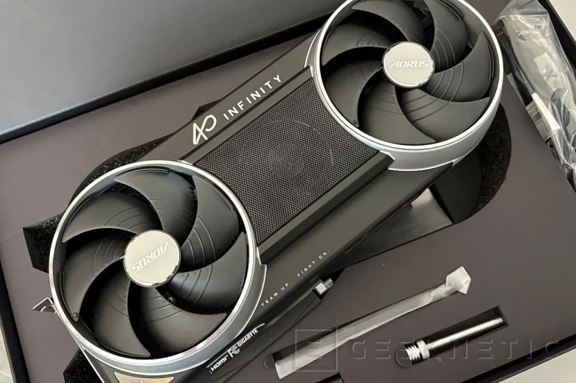 Geeknetic Gigabyte AORUS GeForce RTX 5090 INFINITY 32G Review: Gigabyte feiert sein 40-jähriges Jubiläum mit seiner schnellsten und exklusivsten Grafikkarte 3