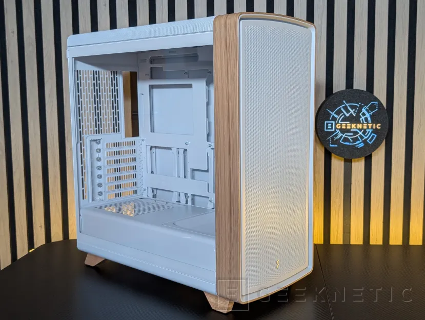 Geeknetic Fractal Design Summit Review: madera de roble curvada, mucho espacio y un montaje sorprendentemente cómodo 2