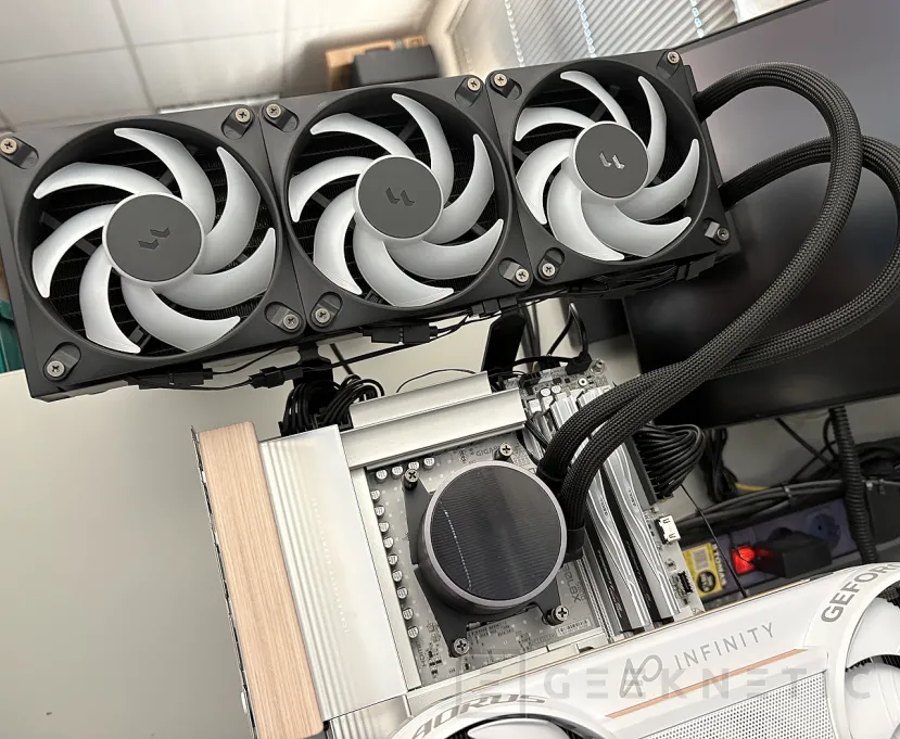 Geeknetic Fractal Design Radius 360 RGB Review, espectacular ARGB y Adjust Pro en un kit accesible 17
