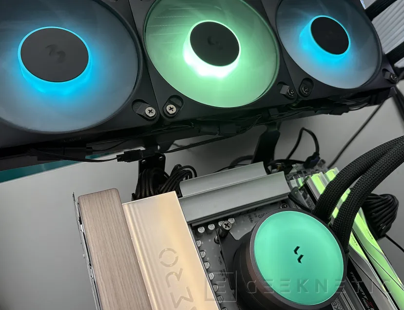 Geeknetic Fractal Design Radius 360 RGB Review, espectacular ARGB y Adjust Pro en un kit accesible 26