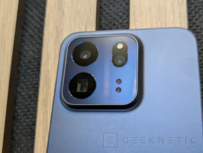 Geeknetic TCL P80 Ultra Review: eine spektakuläre Bildschirmqualität und eine Premium-Verarbeitung, mit einem Prozessor, der der Aufgabe nicht gerecht wird 3